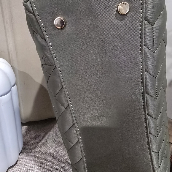 Radley Finsbury Green Quilted - Picture 6 of 9